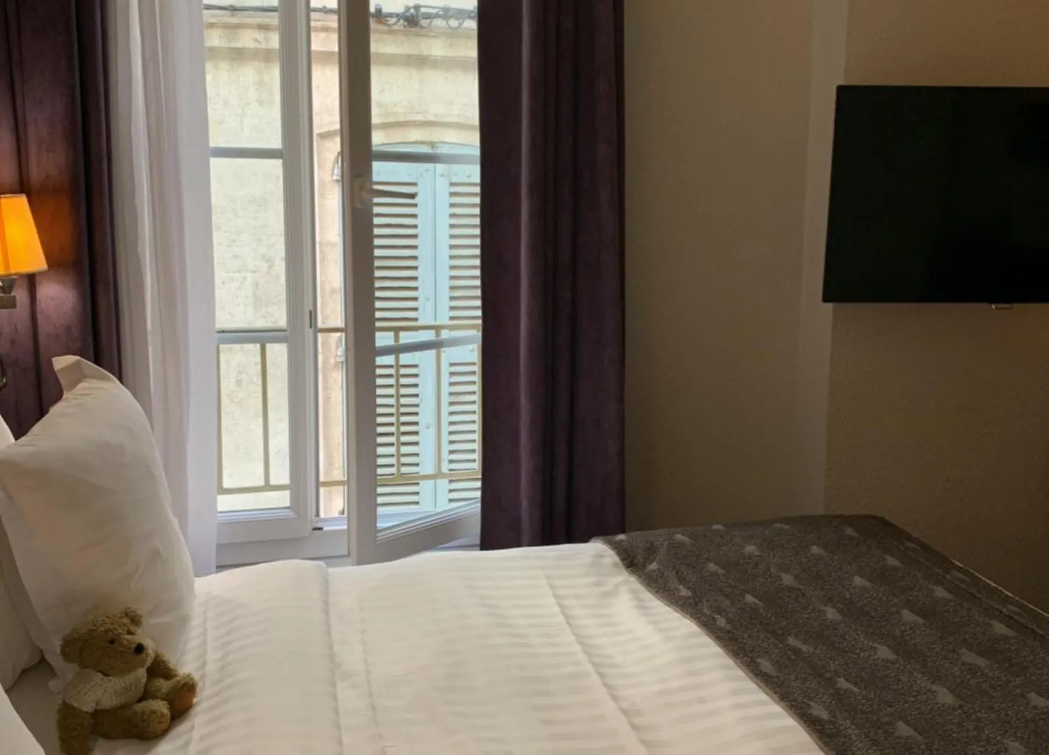 אביניון Hotel De L'Horloge