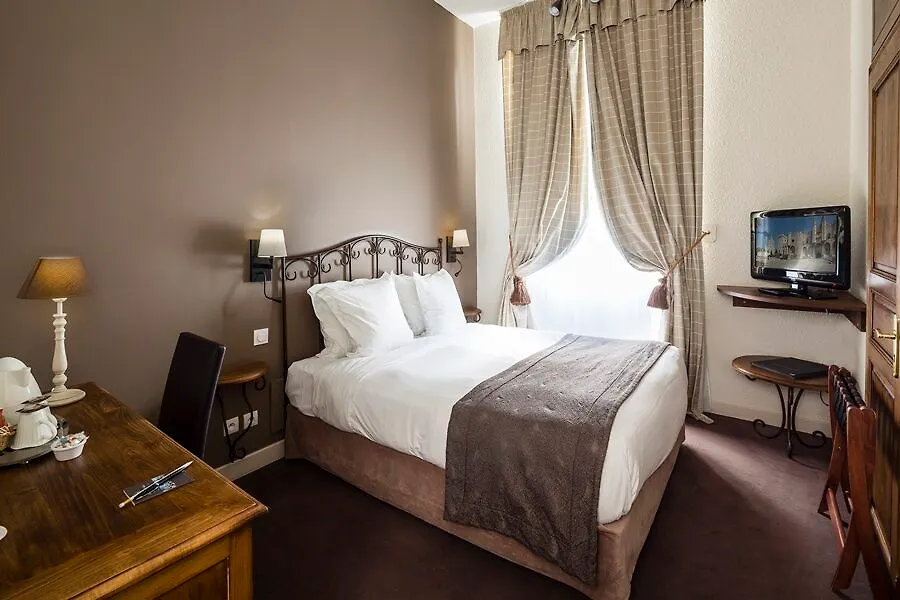 אביניון Hotel De L'Horloge